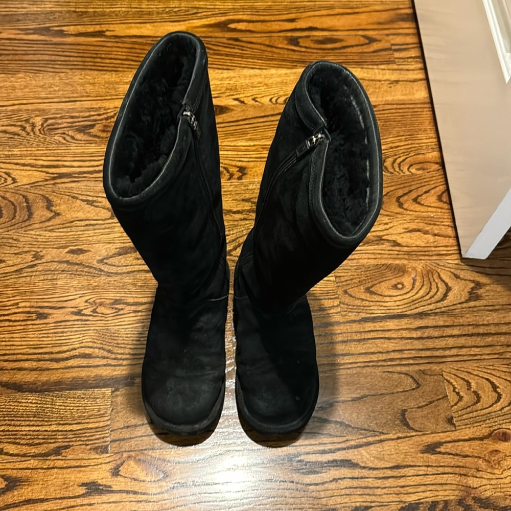 Ladies Black Ugg tall suede boots
